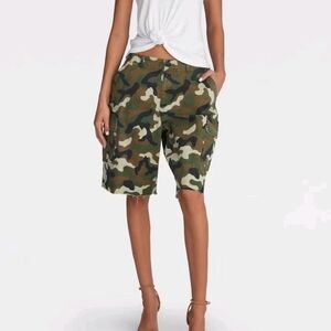 KBB by KAHLANA Mid-Rise 'The Cargo Shorts' - Camo